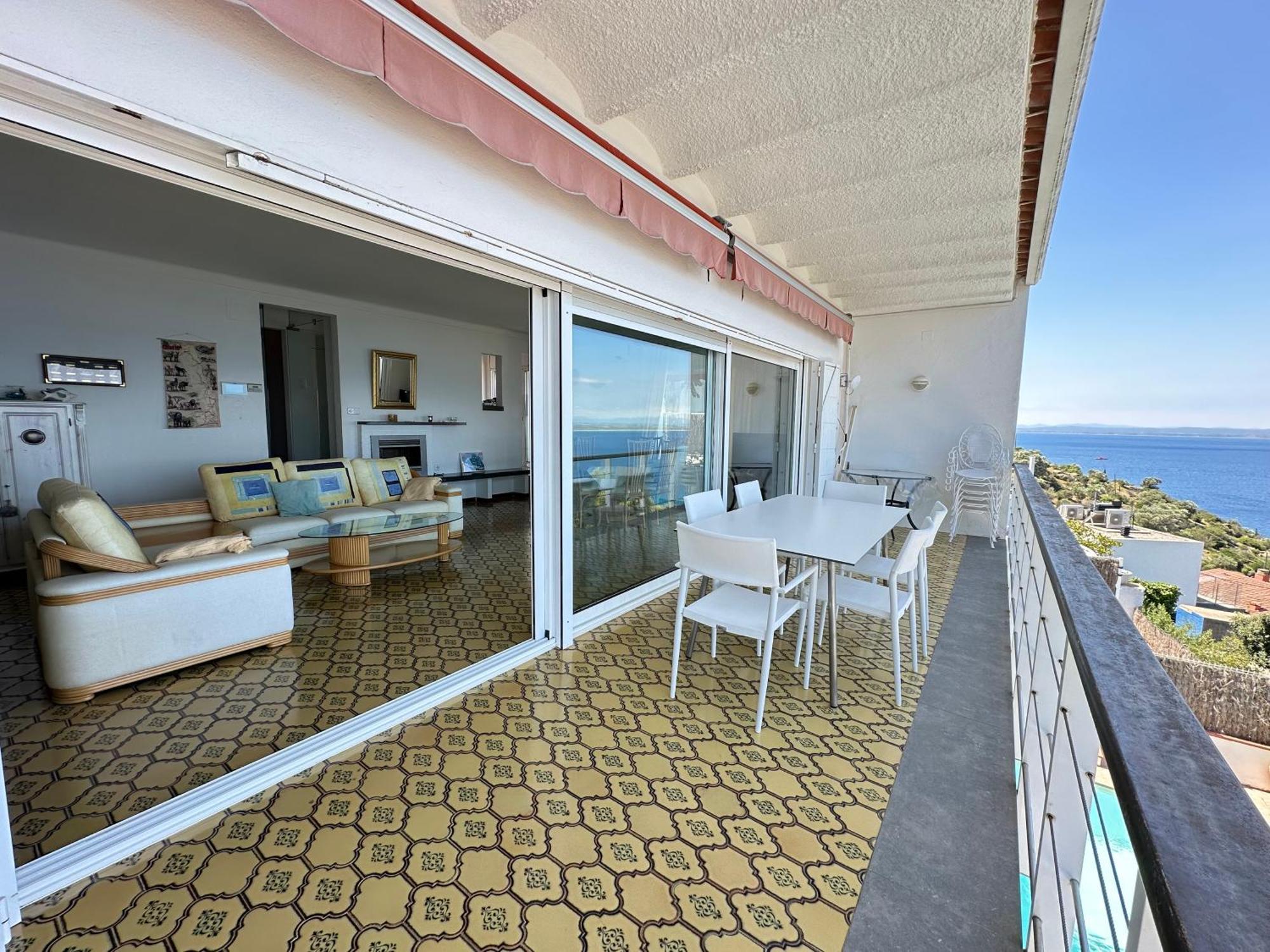 Agi Villa Poncella Roses Exterior photo